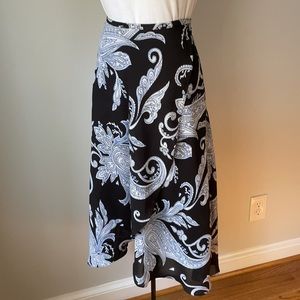 NY&CO tea length open flap paisley skirt Size 4